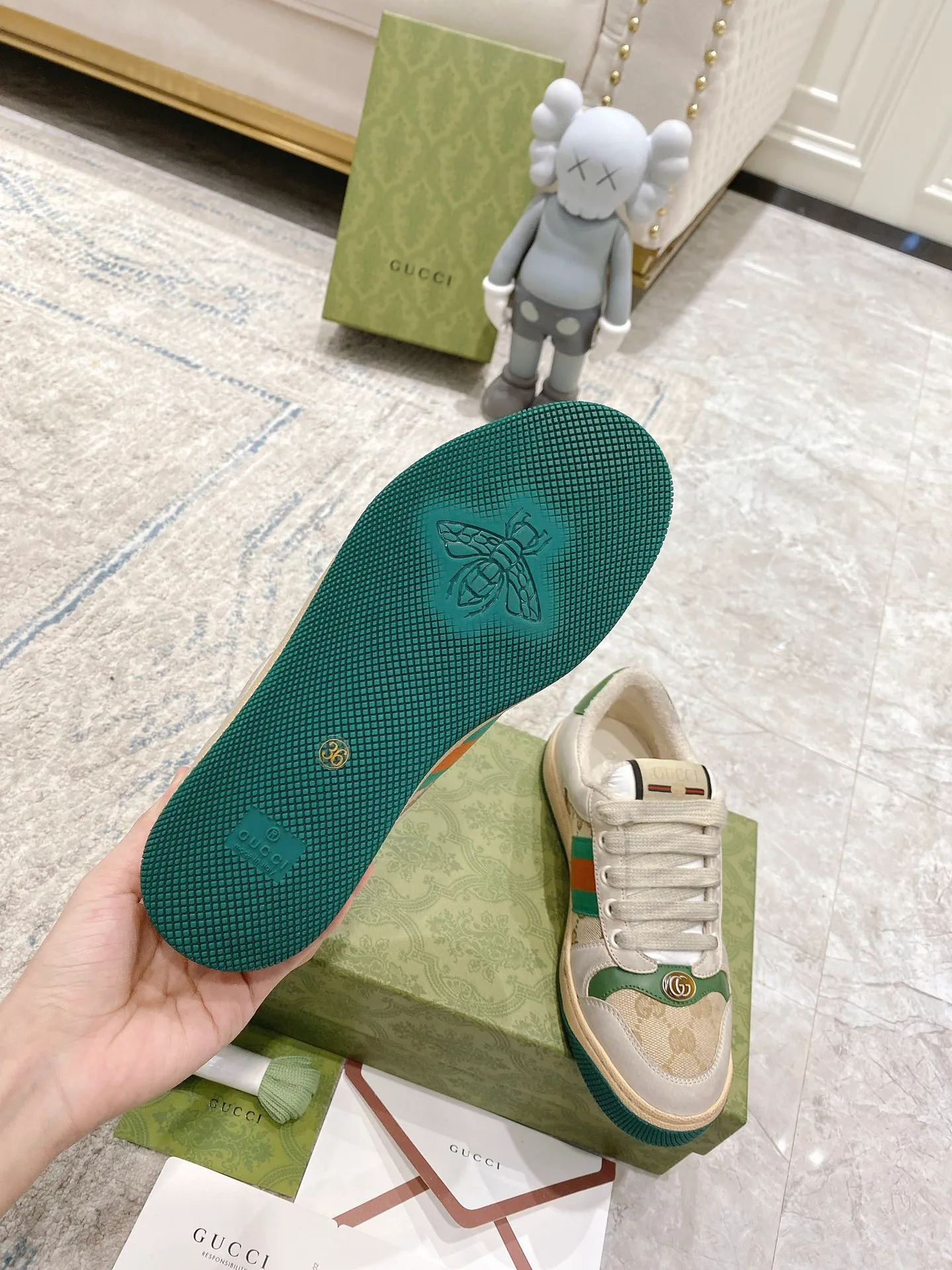 Gucci - Newly upgraded Gucci dirty shoes for couples 👫 2022 early spring new style... GG series distressed casual dirty shoes for the catwalk ⚠️⚠️ Original development and purchase level version... Metal double G crystal cylindrical logo... Gucci original pattern webbing... Exclusive color rubbed cowhide fabric, original terry cloth is delicate, soft and more comfortable and breathable, privately stamped two-color original TPU outsole (lower layer is wider, upper layer is narrower) Ready stock, matching packaging... 35-40/39-44 regular size 💰Female style 290 💰Male style 290